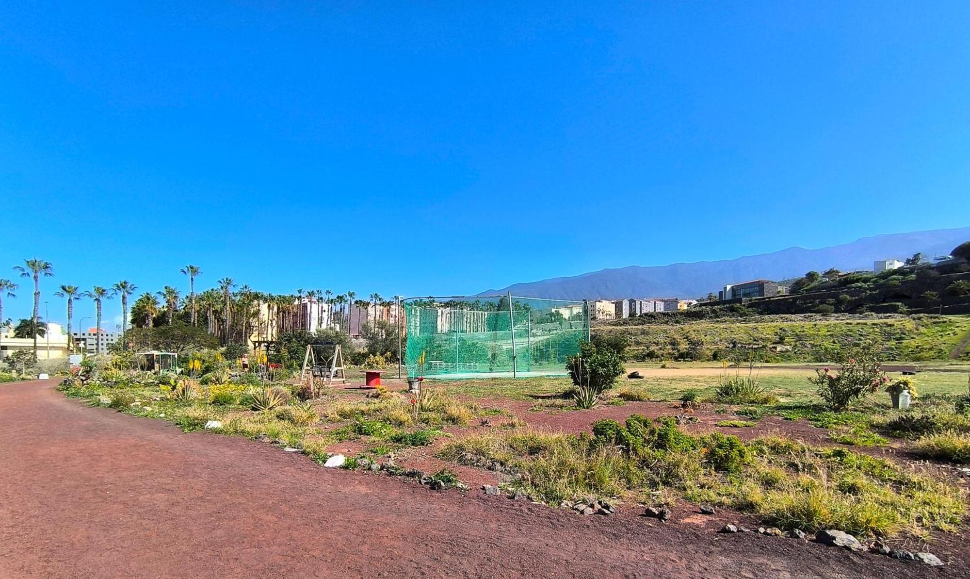 Atlantico - Pool, Ac, Parking, Close To The And Center * Puerto de la Cruz (Tenerife)