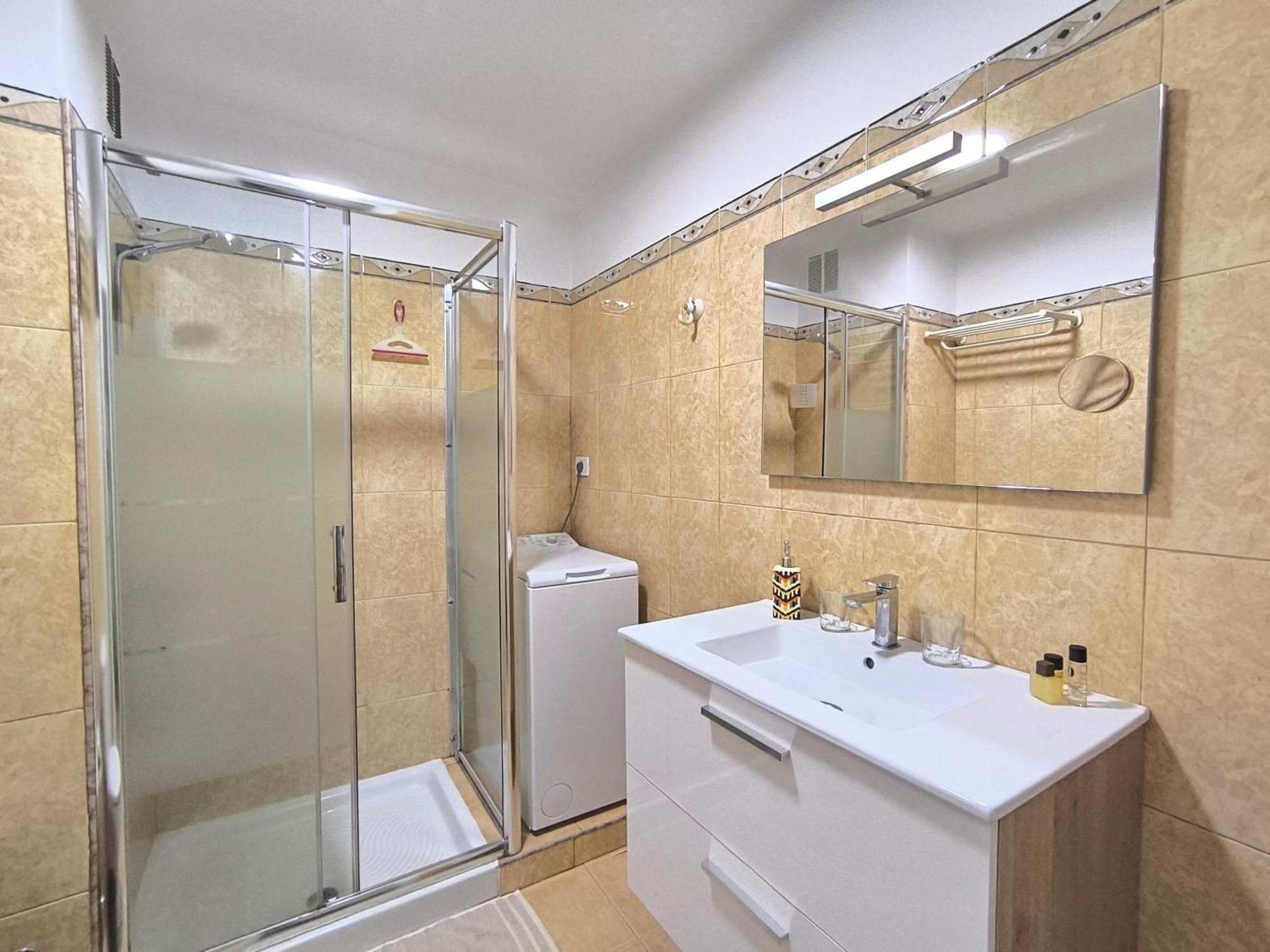 Atlantico - Pool, Ac, Parking, Close To The And Center * Puerto de la Cruz (Tenerife)