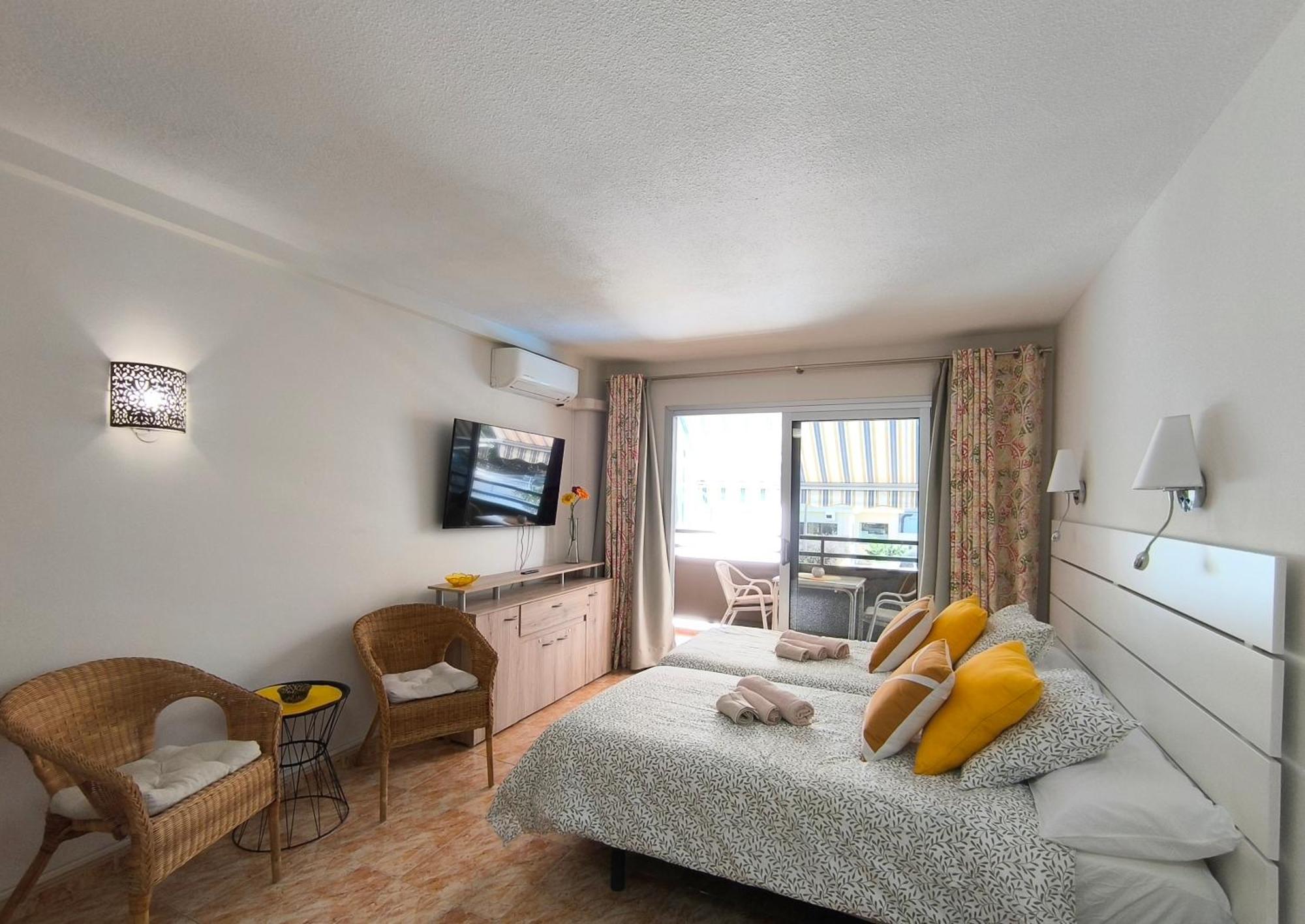 Atlantico - Pool, Ac, Parking, Close To The And Center Apartment *
