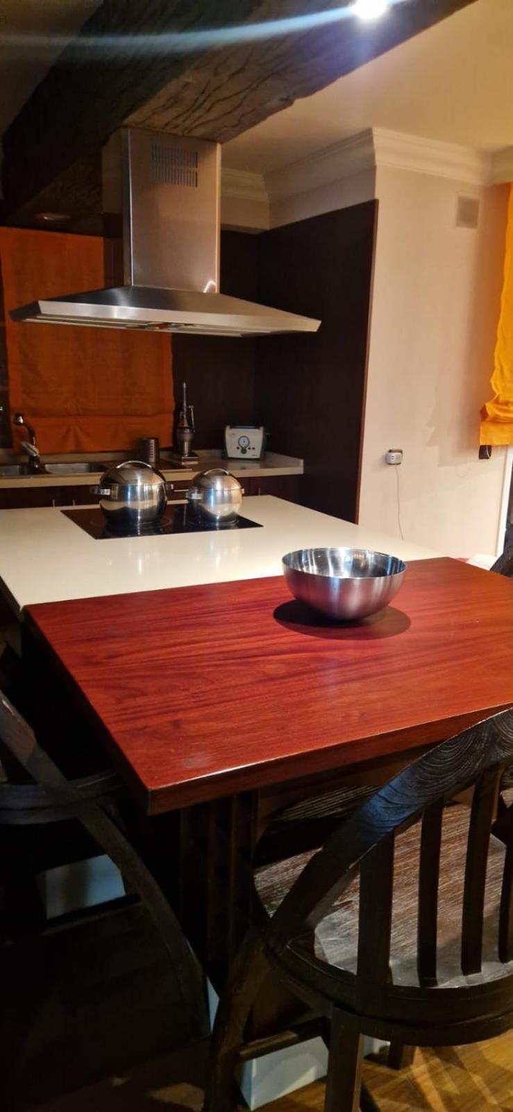 Piso Moderno Apartment