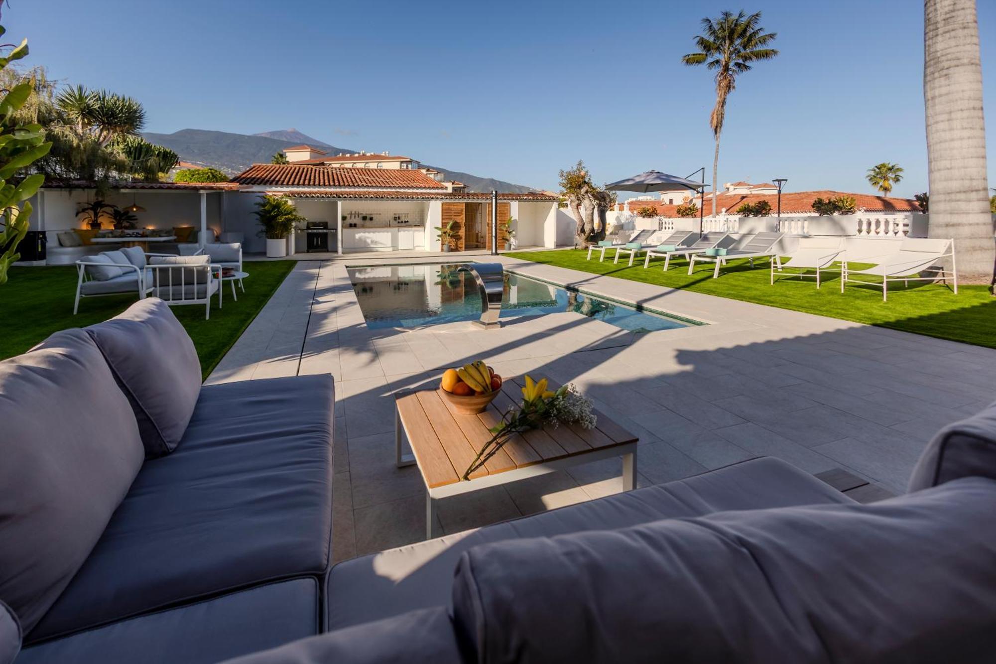 Luxury Teide View, Heated Pool, Sauna & Golf Chalet *