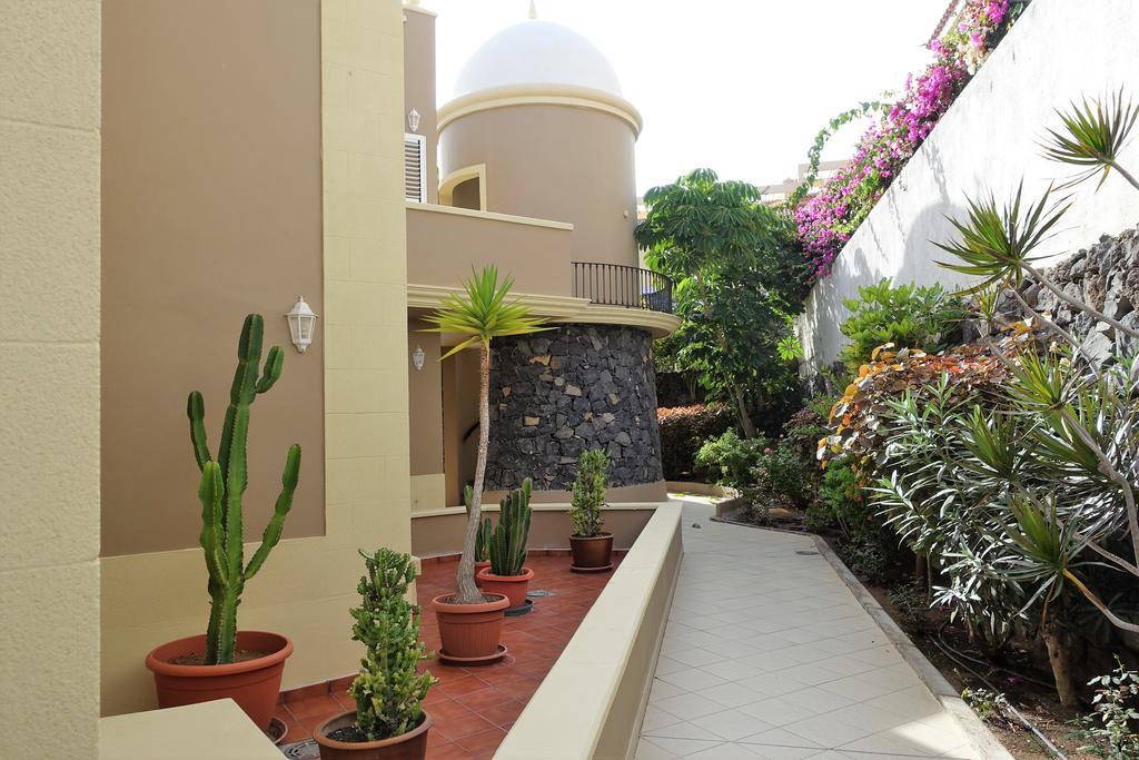 Frailes Apartment