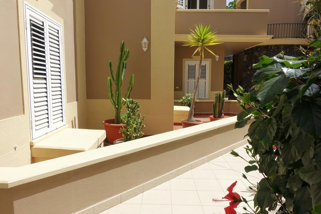 Frailes Apartment