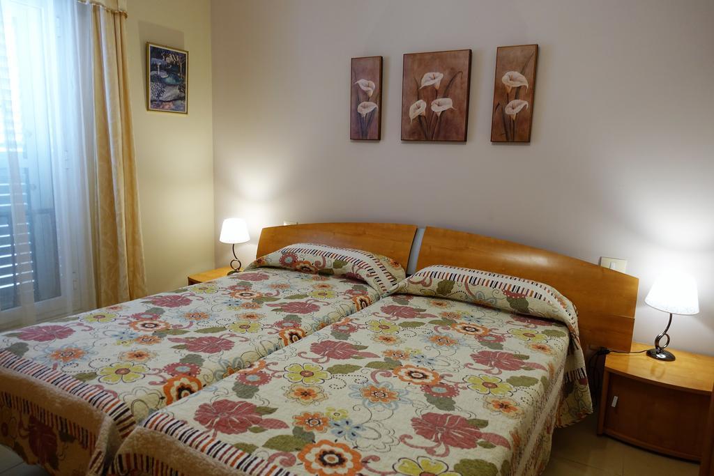 Frailes Apartment *
