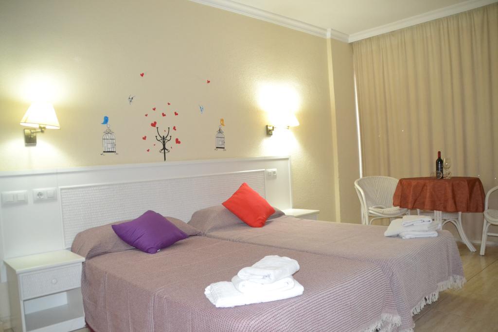 Palmeras Avenida Apartment