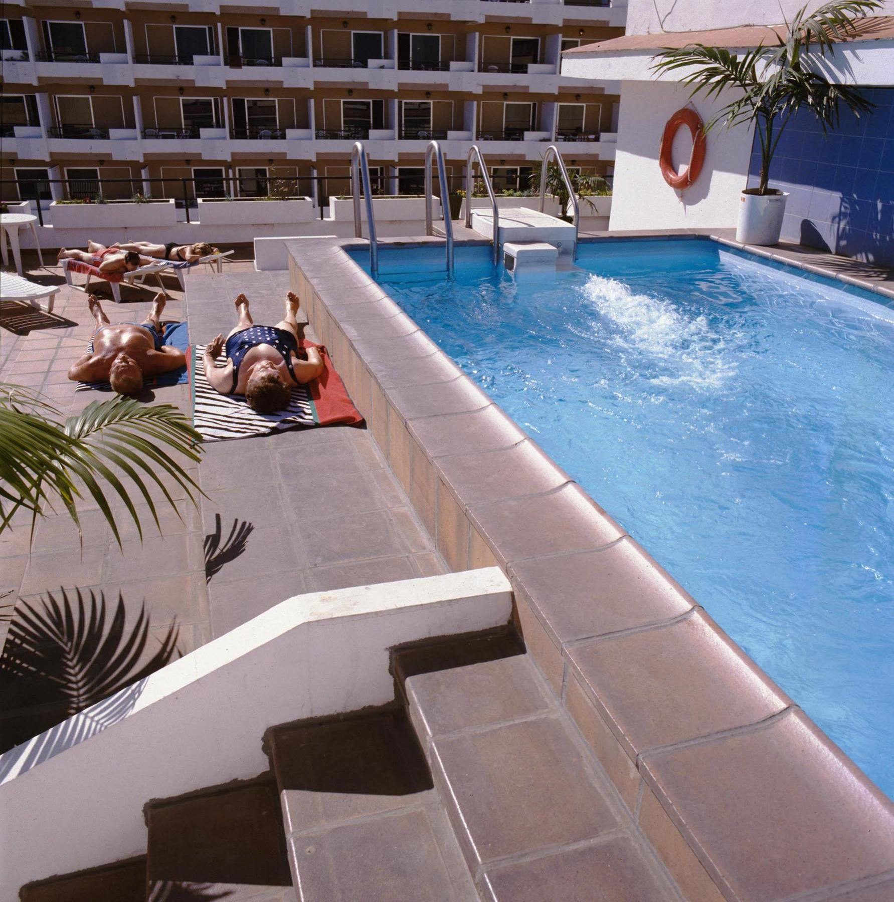 Park Plaza Hotel 2*