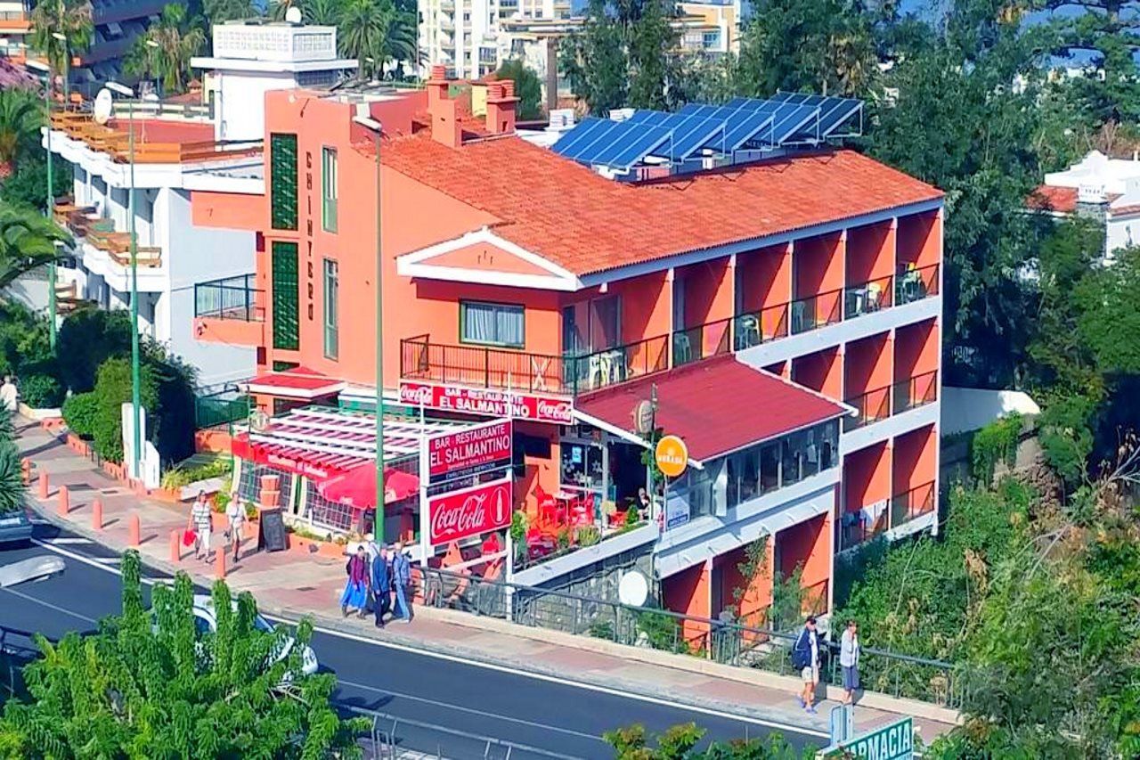 Chinyero Hotel *