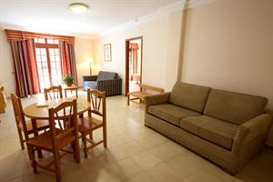 Be Smart Florida Plaza Apartment