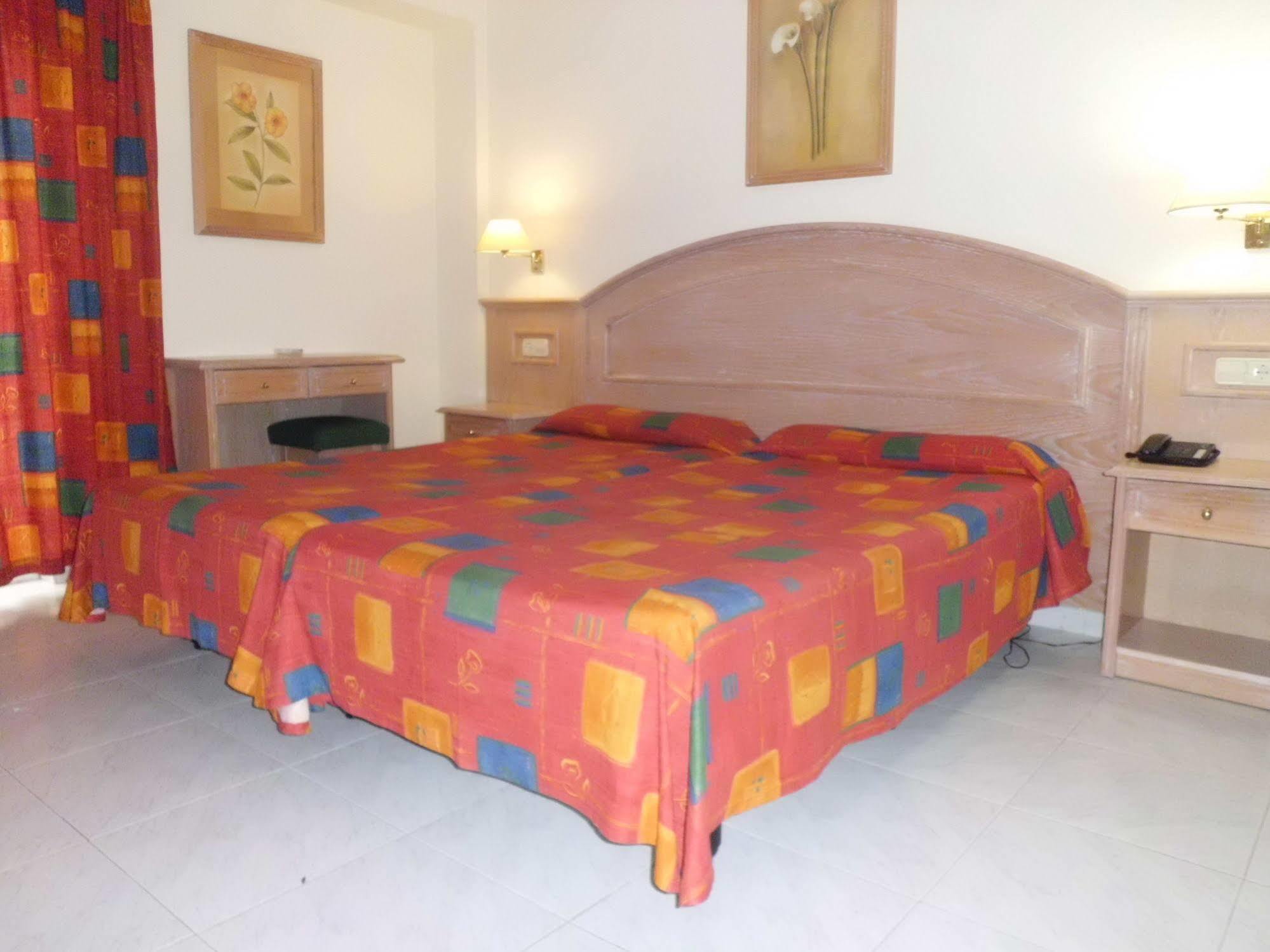 Hotel Park Plaza 2*
