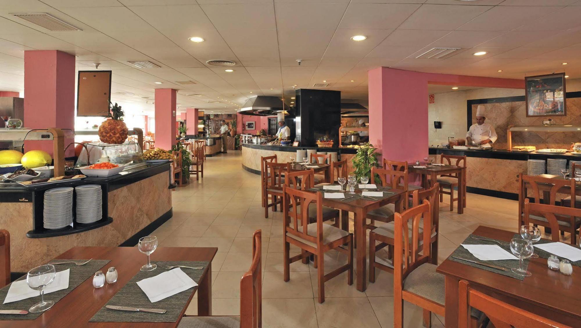 Parque San Antonio Hotel 4*