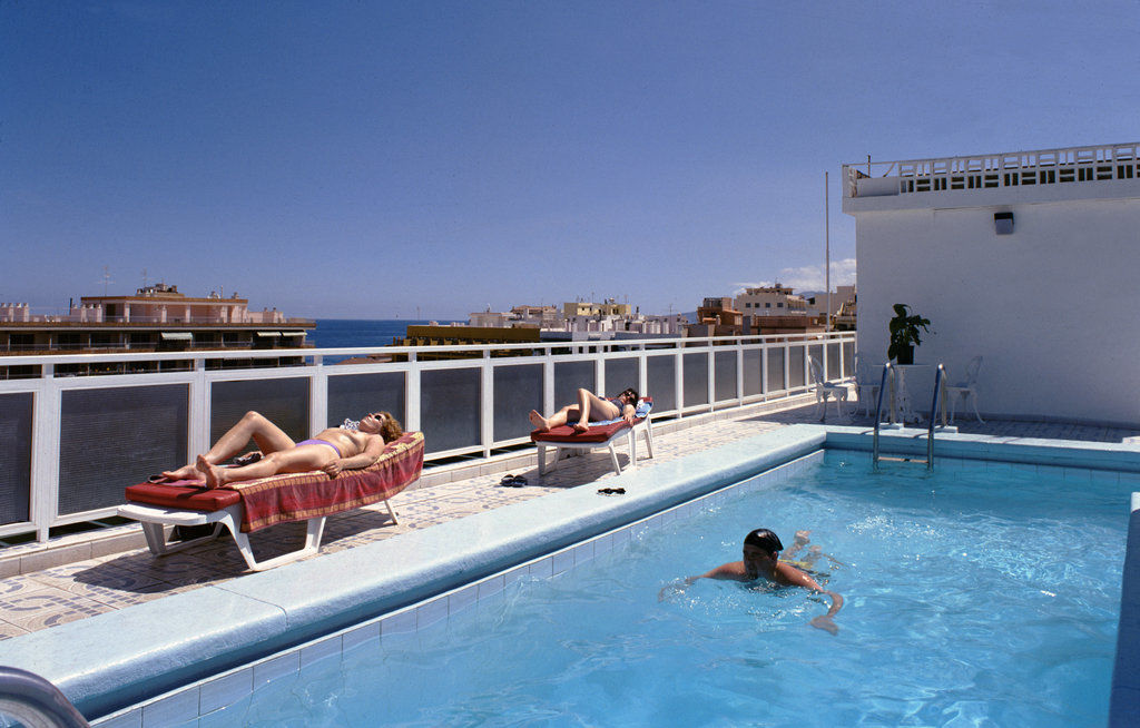 Tropical 3*