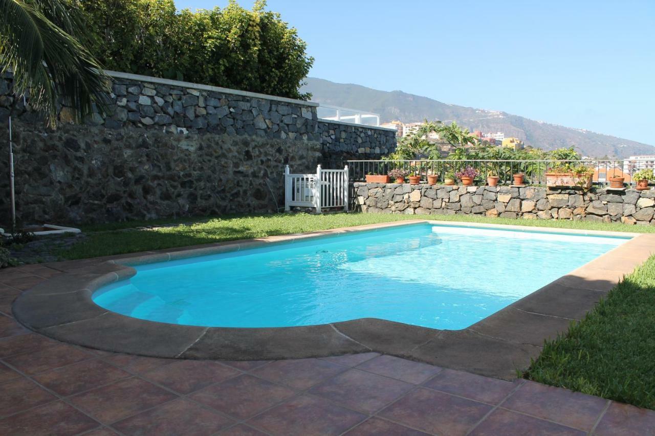 Holiday home Azalea -