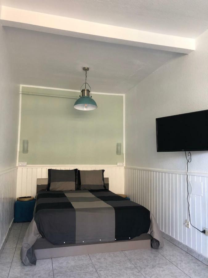 Magnificent Studio With A Terrace Overlooking The Sea! Apartment *