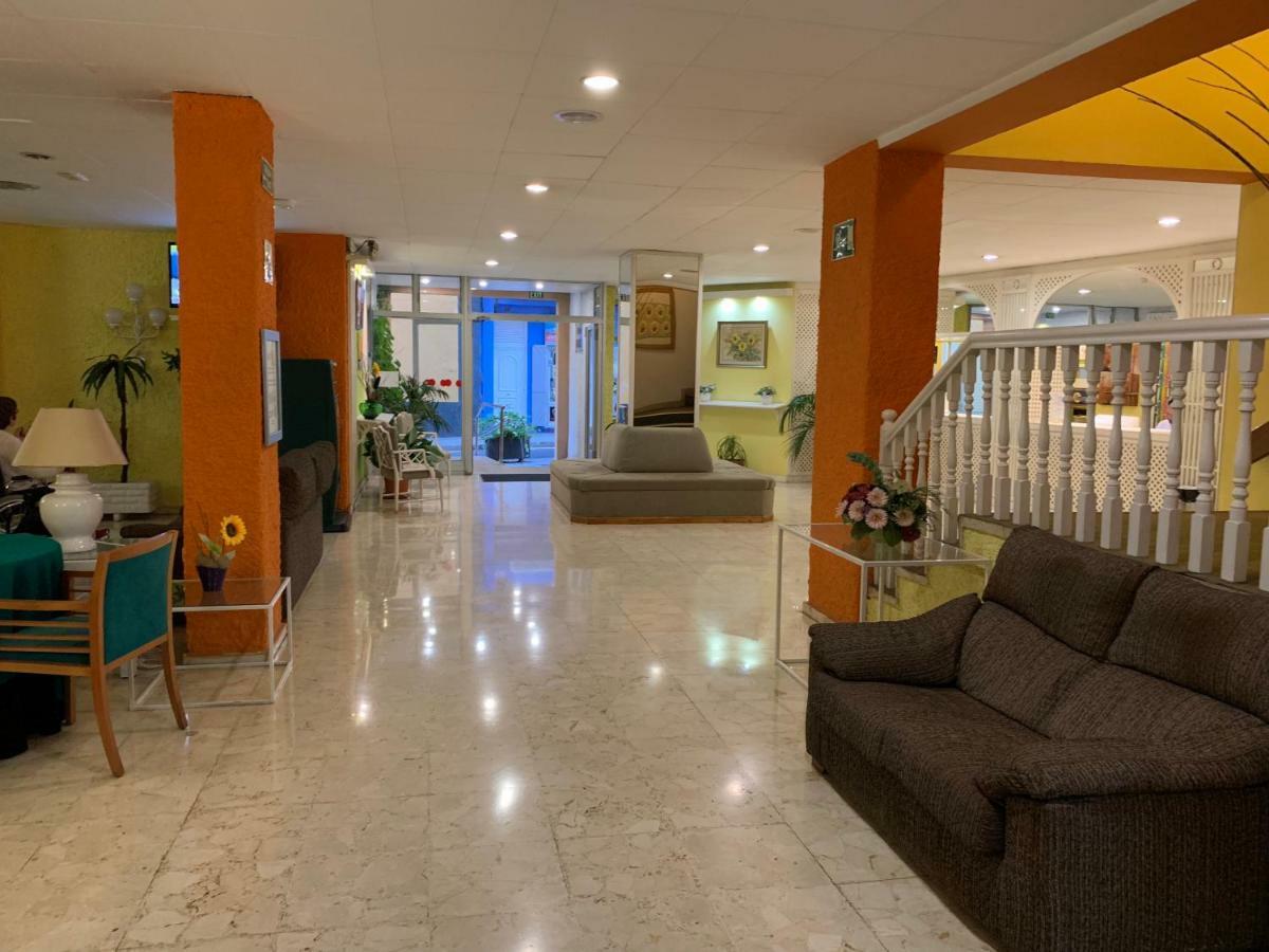 Apartamento Estudio ático Sol Y Playa Piscina *