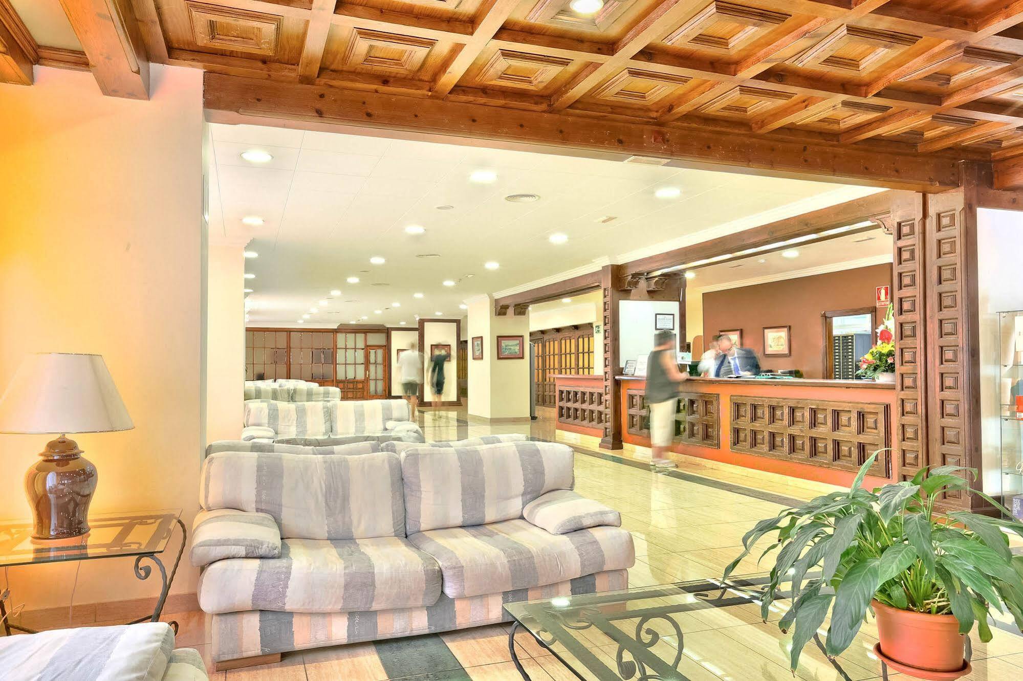 Hotel Complejo Blue Sea Puerto Compuesto Por Canarife Y Bonanza Palace
