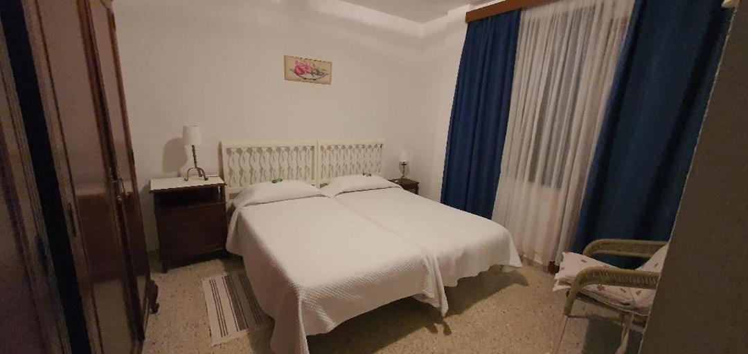Avenida 4 *