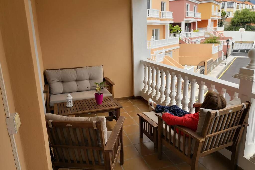 Apartment Quiet Apartament With Terrace And Pool *