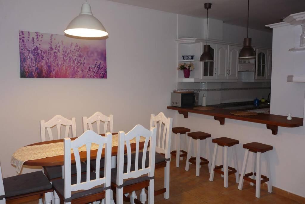 Quiet Apartament With Terrace And Pool