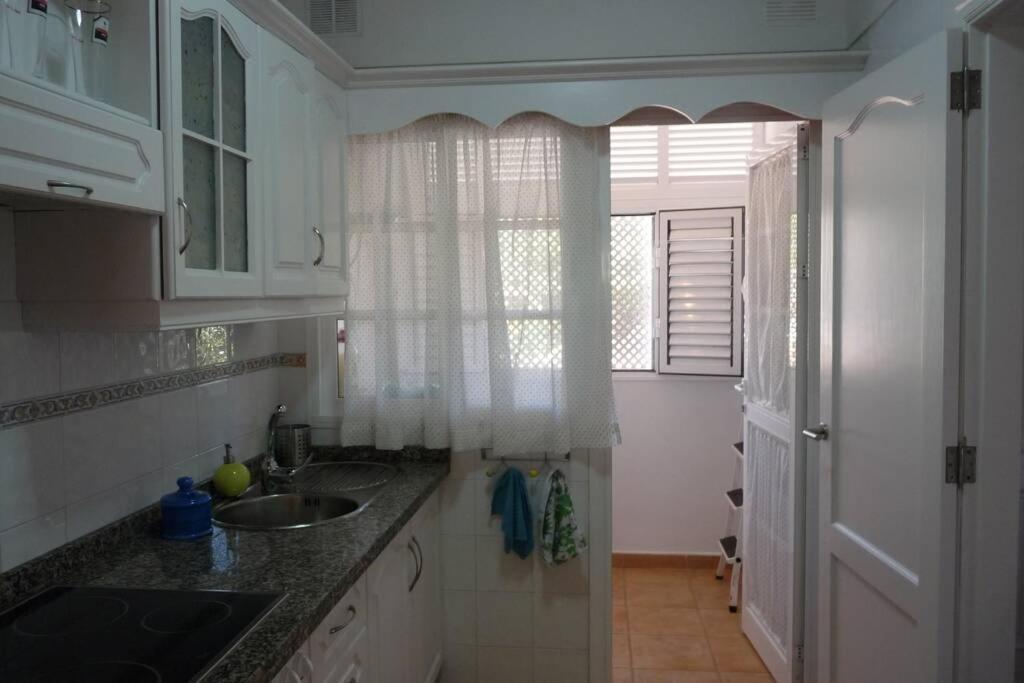 Quiet Apartament With Terrace And Pool