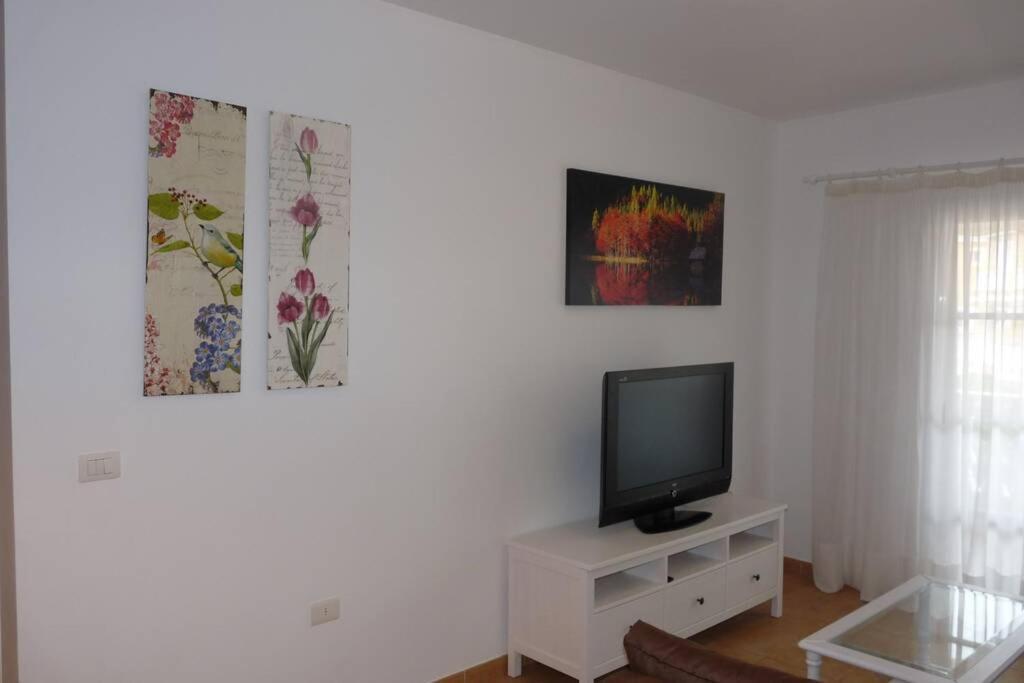 Quiet Apartament With Terrace And Pool Apartment