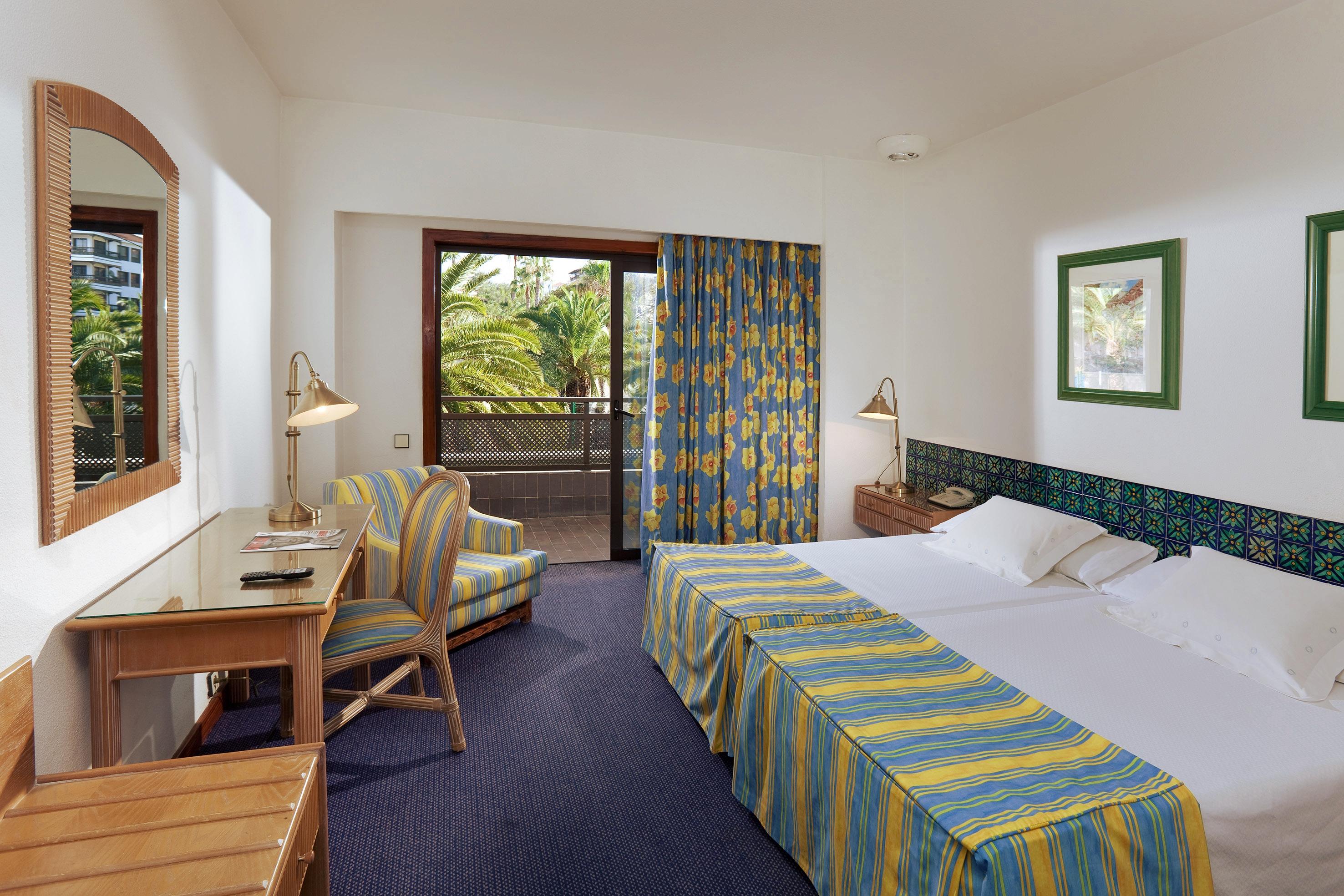 Fergus Hotel 4*