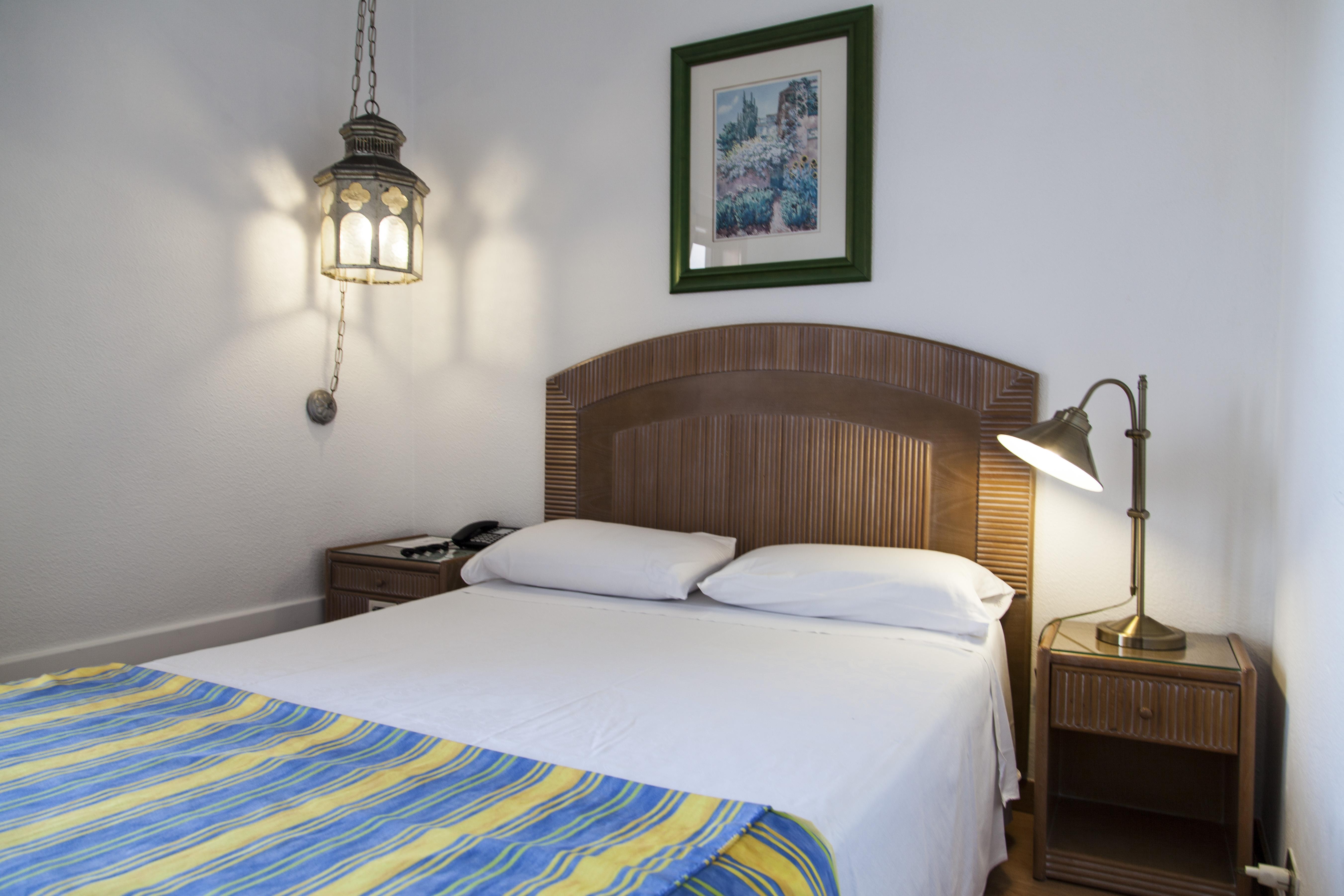 Fergus Hotel 4*