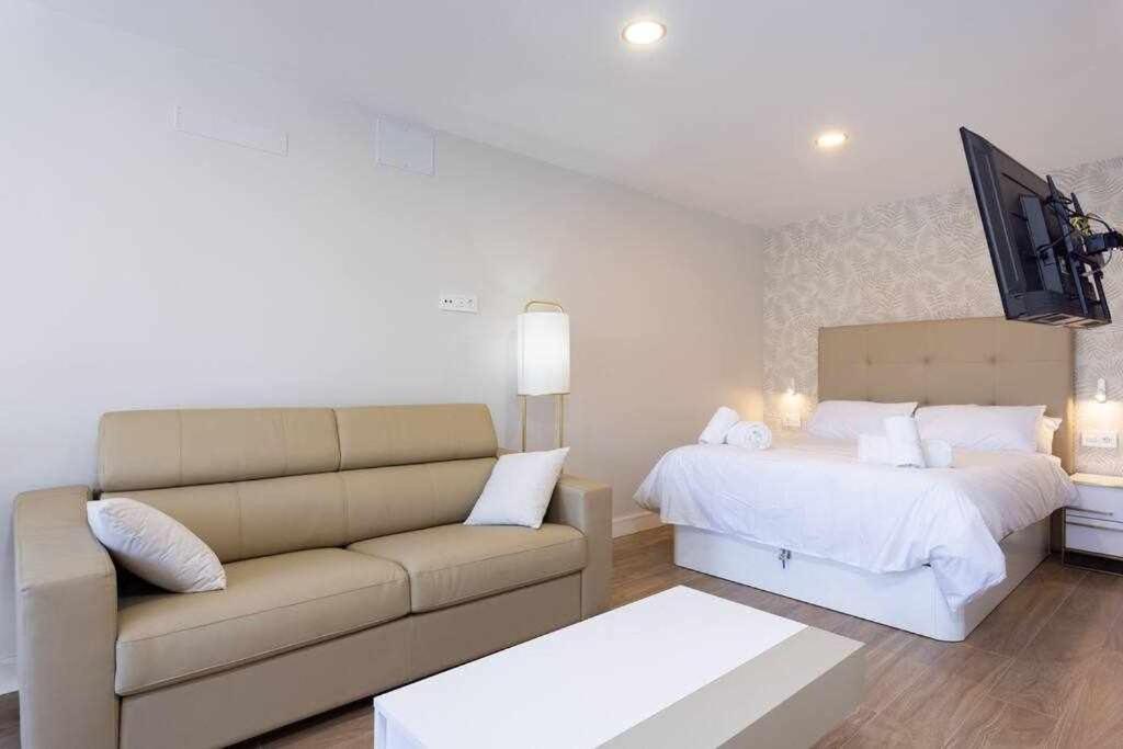 Apartment Sunnyland Martianez 1 *
