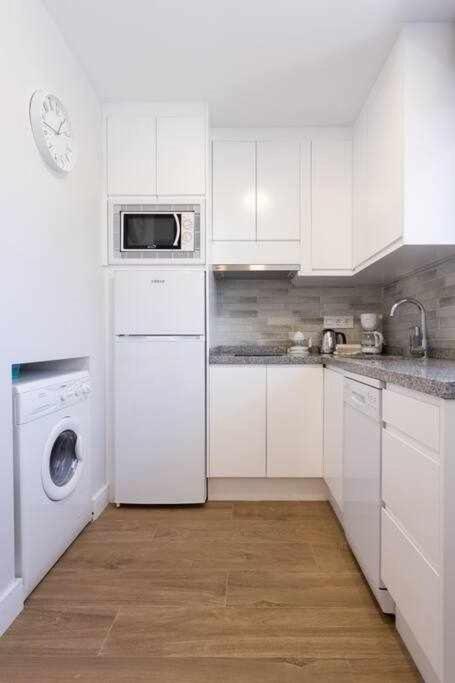 Apartment Sunnyland Martianez 1 *