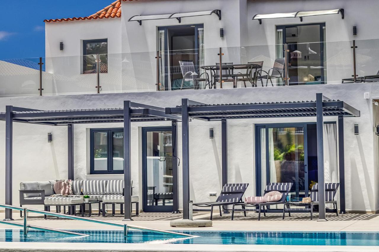 Modern With Elevator, Patio Kitchen, Loro Parque View & Heated Pool * Puerto de la Cruz (Tenerife)