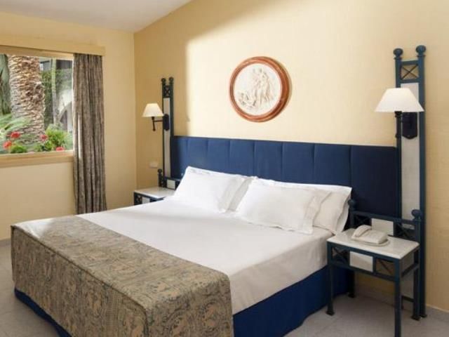 Hotel Parque San Antonio 4*