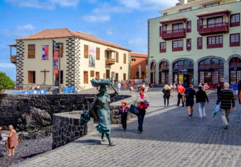 In The Center Of The Old Town. * Puerto de la Cruz (Tenerife)