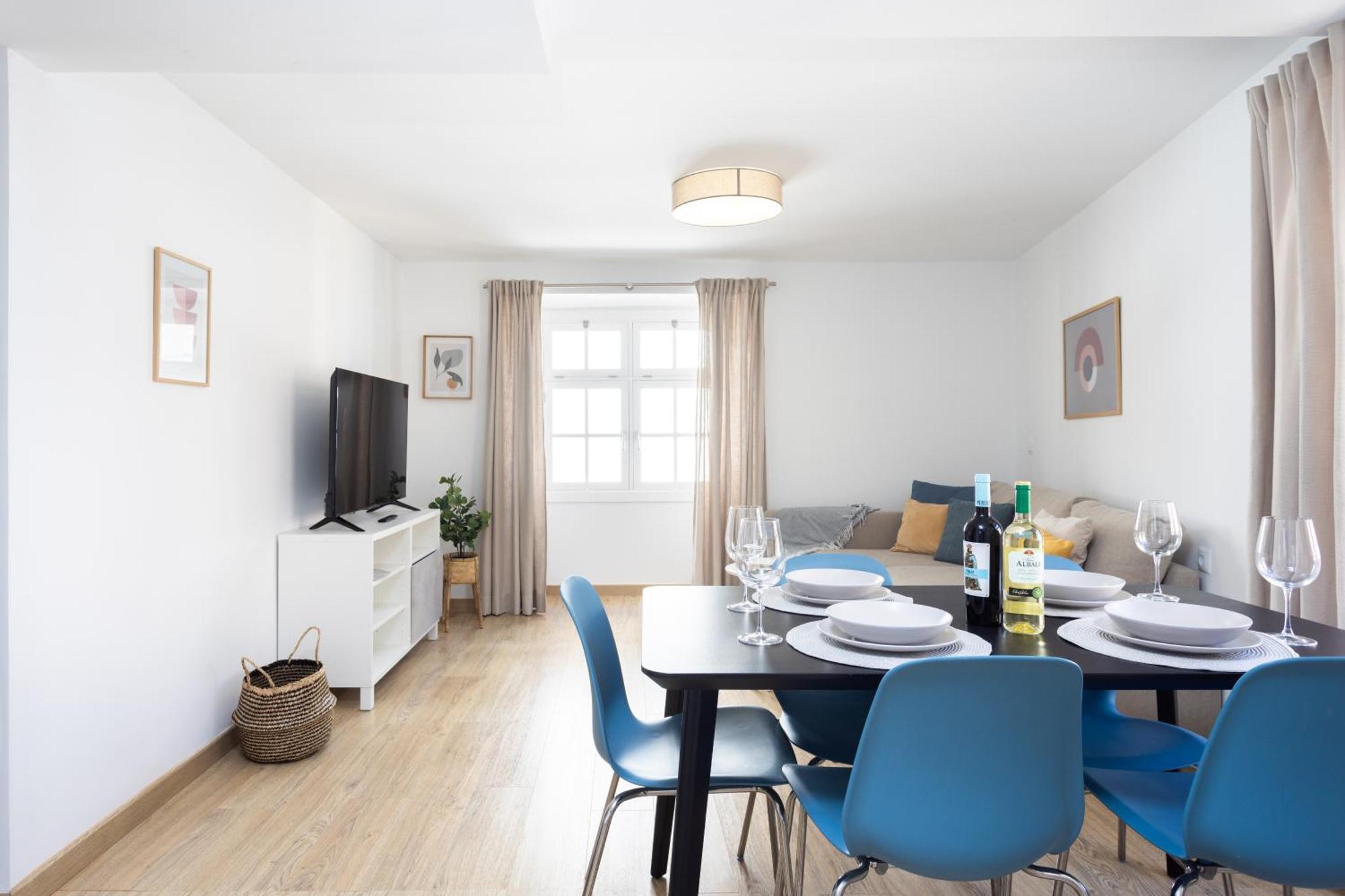 Casacharco - New Design & Spacious, In Historic Heart Of Puerto Daire