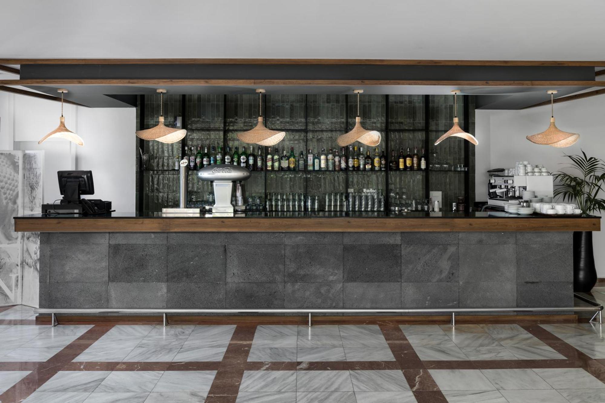 Hotel Fergus 4*