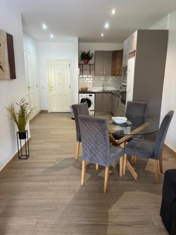 Apartment Terrassen Wohnungen, Direkt Am Strand, 25 M Beheiztem Pool, Wifi Free, Free Parking *