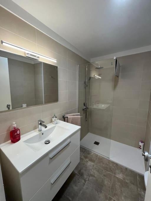 Playa Jardin Bus Terminal Pool Apartment *