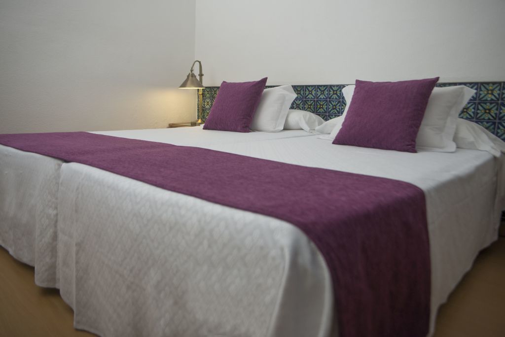 Hotel Fergus 4*