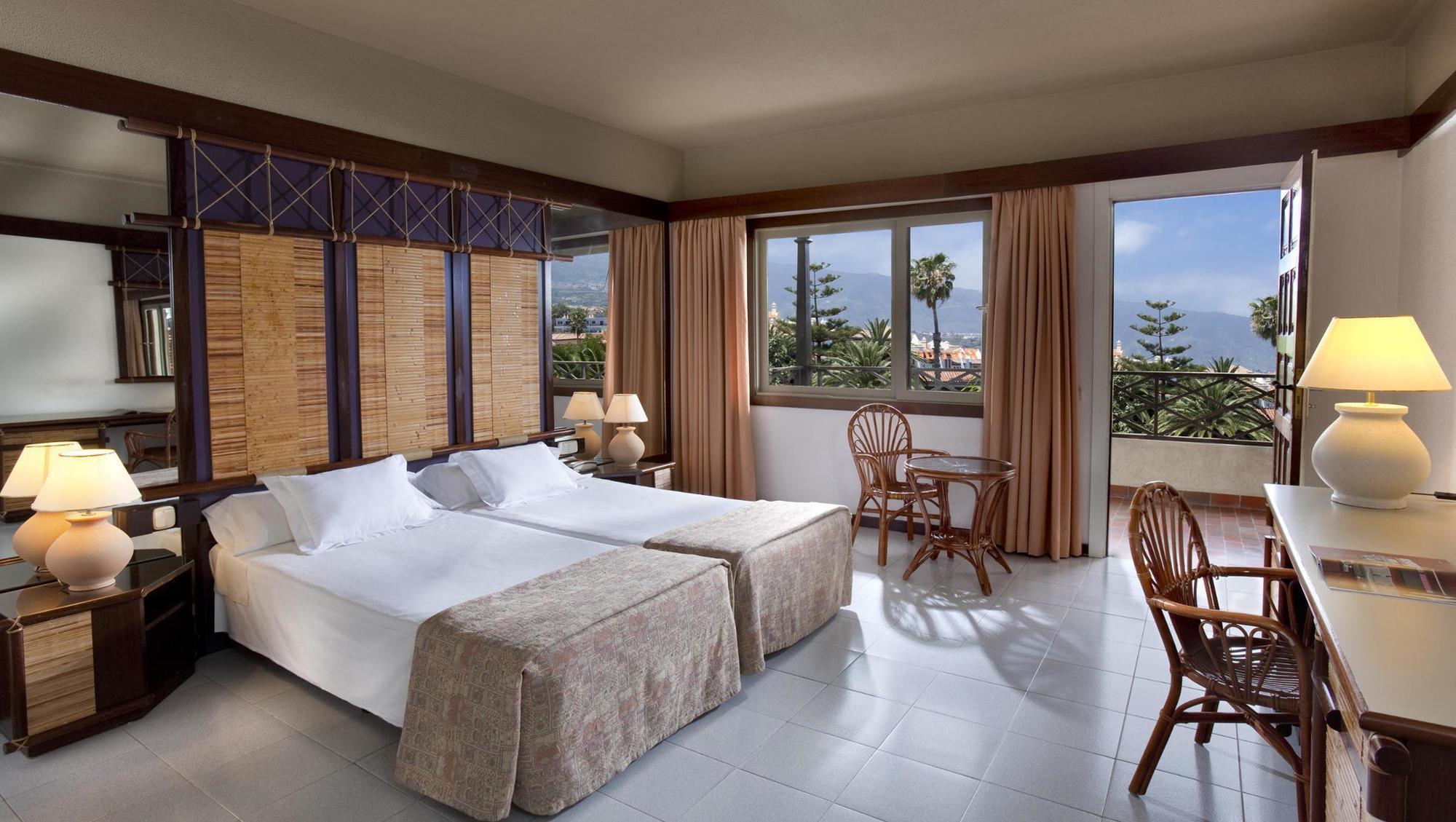 Parque San Antonio Hotel 4*
