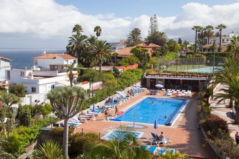 Fergus Hotel 4*